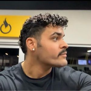 Meet your Posher, Isaiah